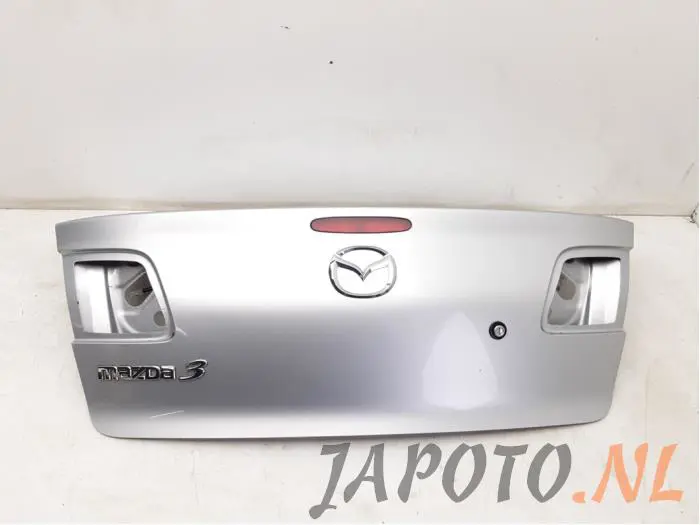 Kofferraumklappe Mazda 3. 03-
