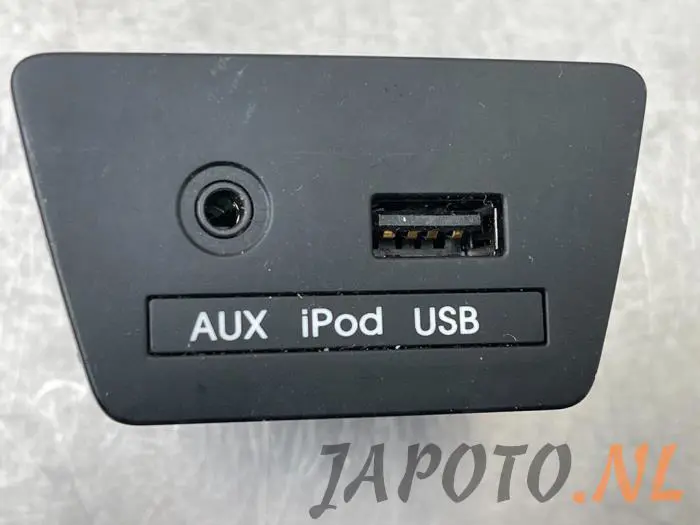 AUX / USB-Anschluss Hyundai IX35