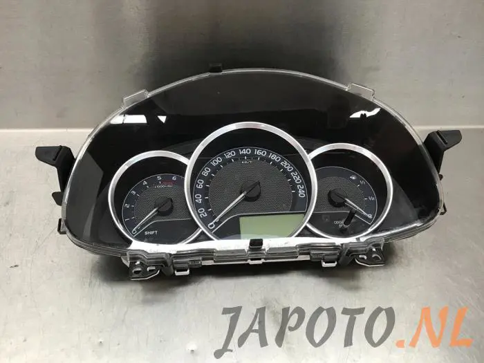 Tacho - Kombiinstrument KM Toyota Auris