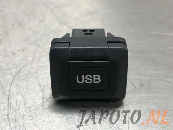 AUX / USB-Anschluss Honda Civic