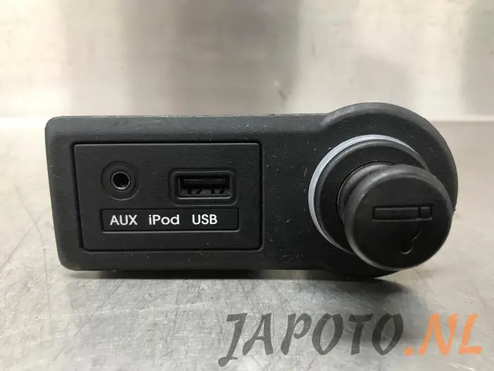 AUX / USB-Anschluss Hyundai IX20