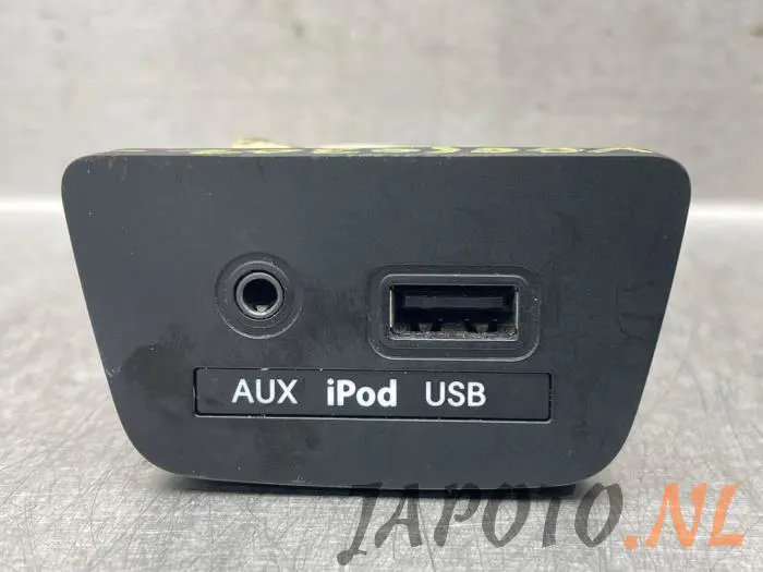 AUX / USB-Anschluss Hyundai I30
