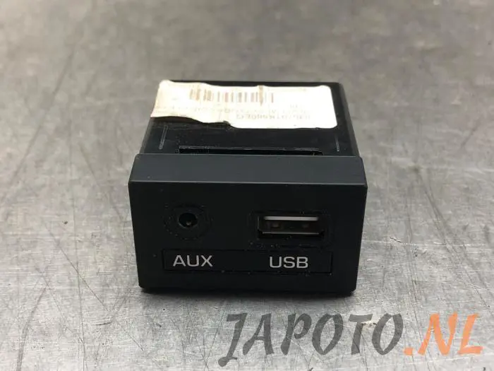 AUX / USB-Anschluss Hyundai IX20
